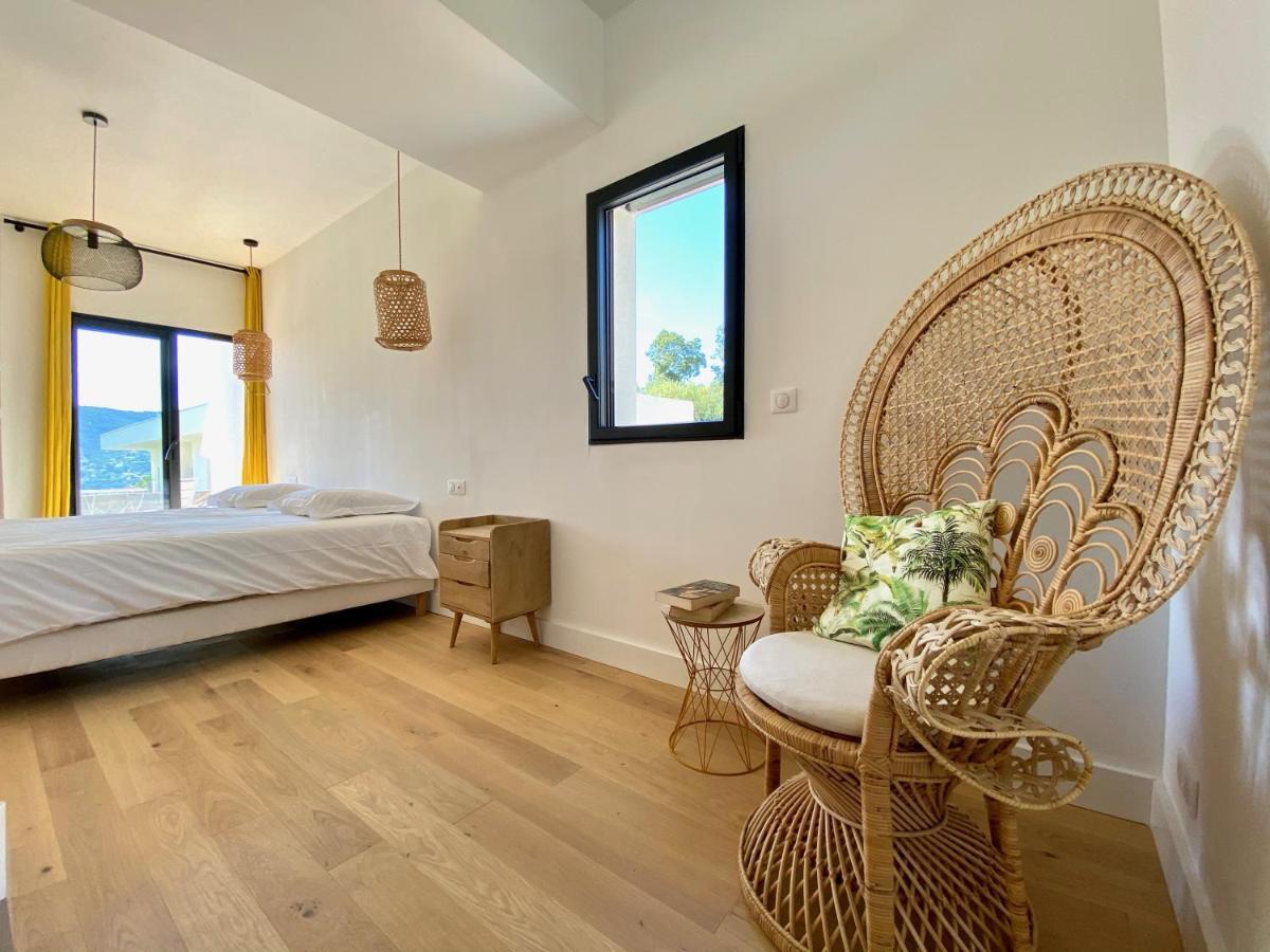 Villas De Standing Avec Magnifique Vue Mer Et Piscines Privees, Sagone 사공 외부 사진